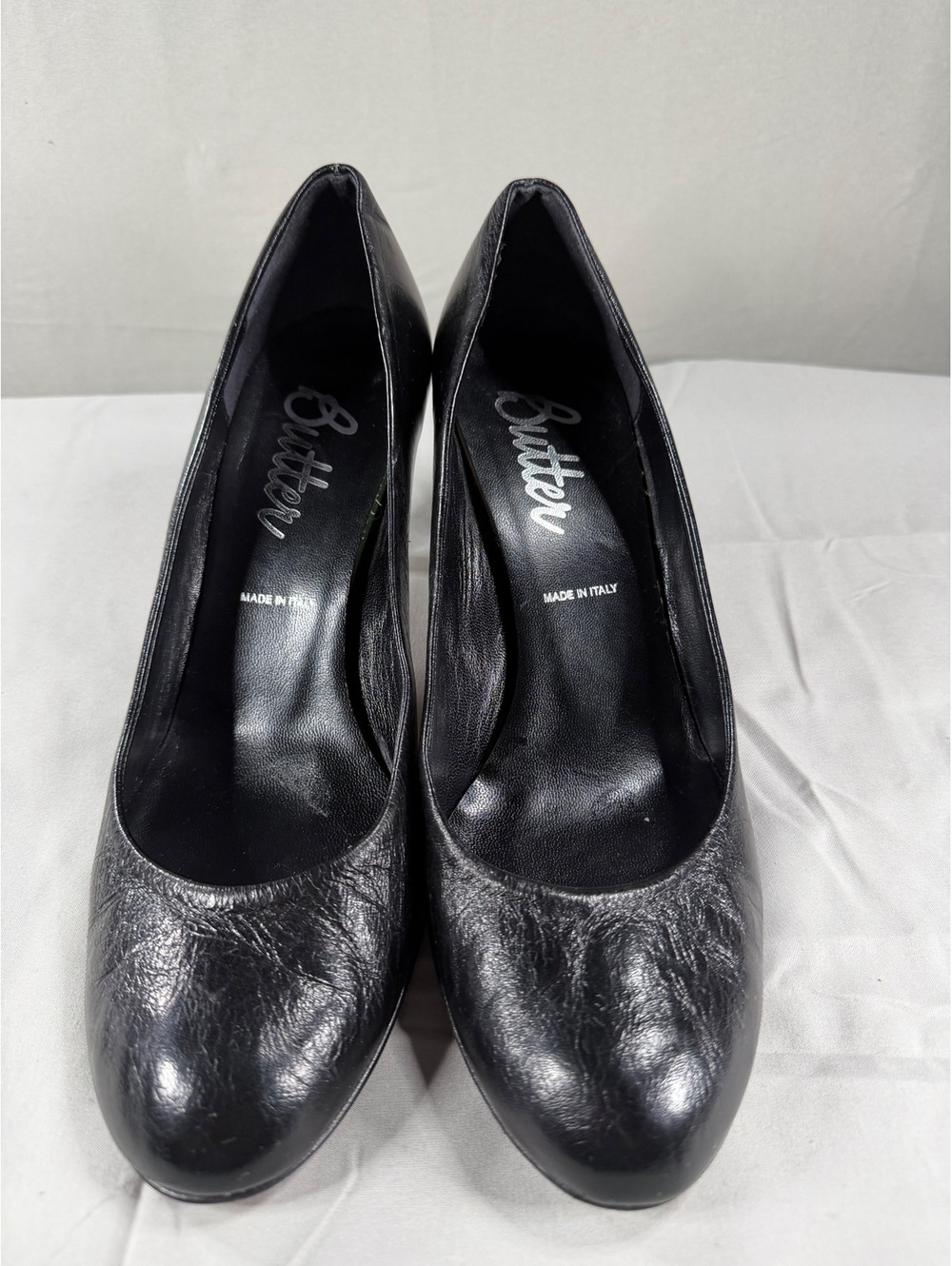 Butter Black Leather Mid Heel Pumps Made in Italy